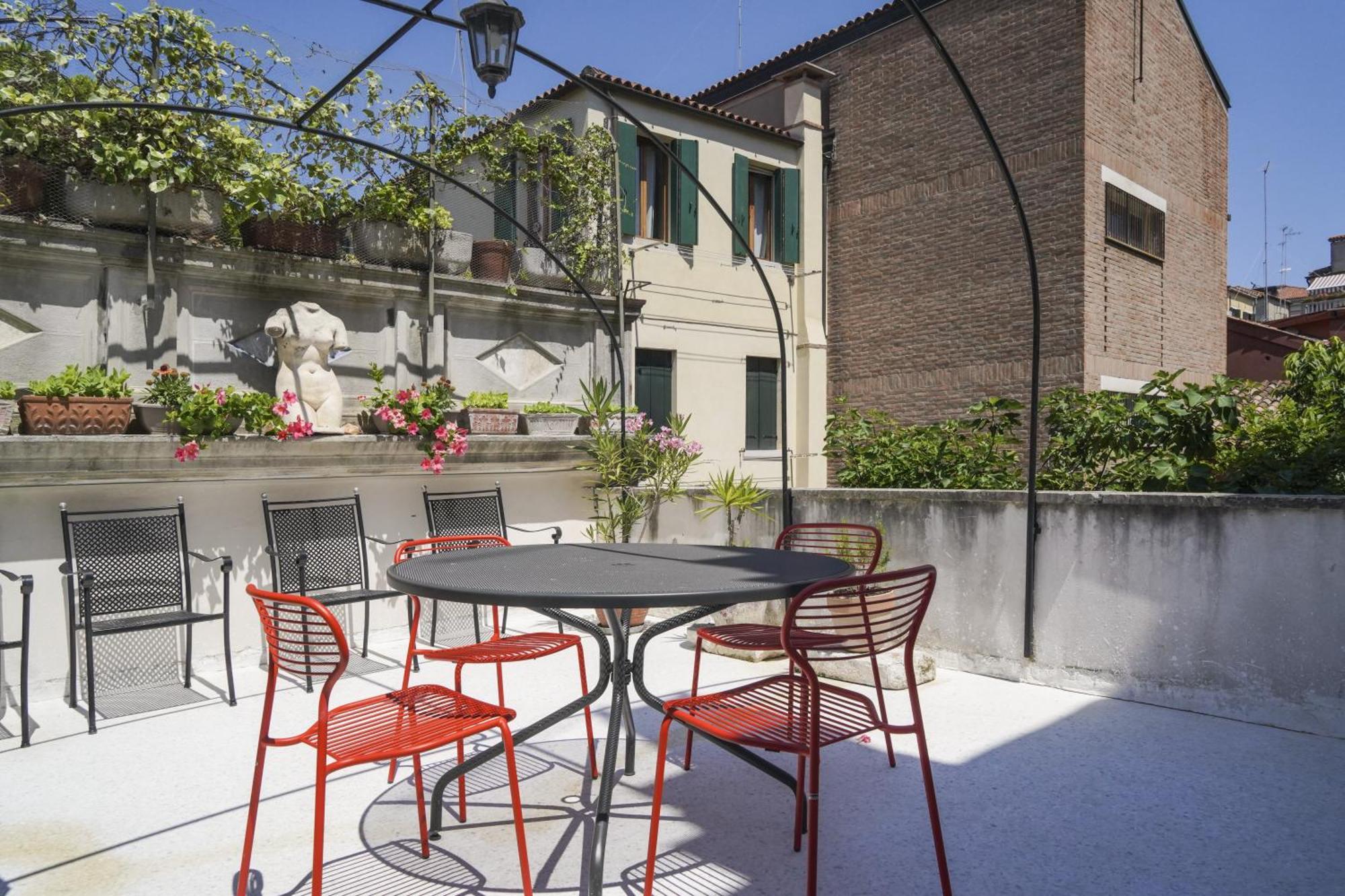 Family Apartment With Terrace Venezia Eksteriør bilde